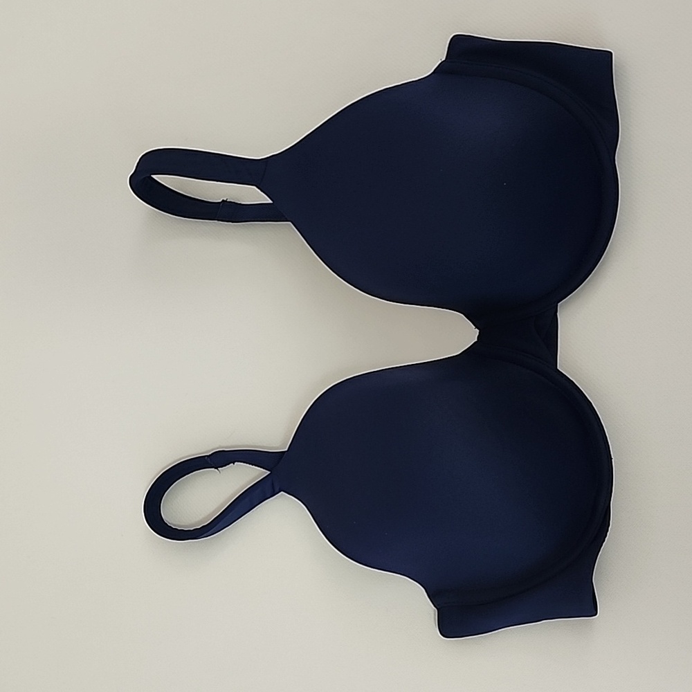 Ambrielle Bra Size: 36D